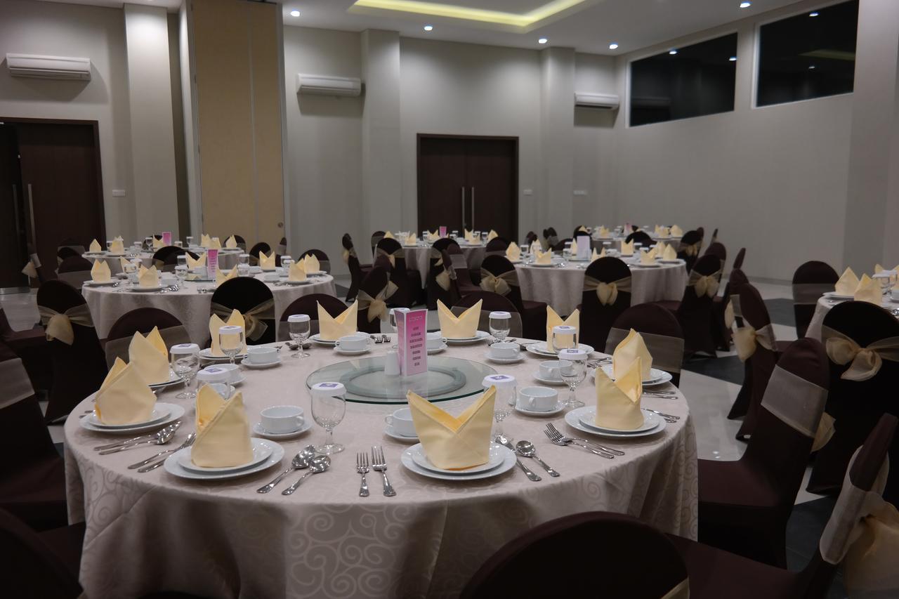 Demak Amantis Hotel מראה חיצוני תמונה