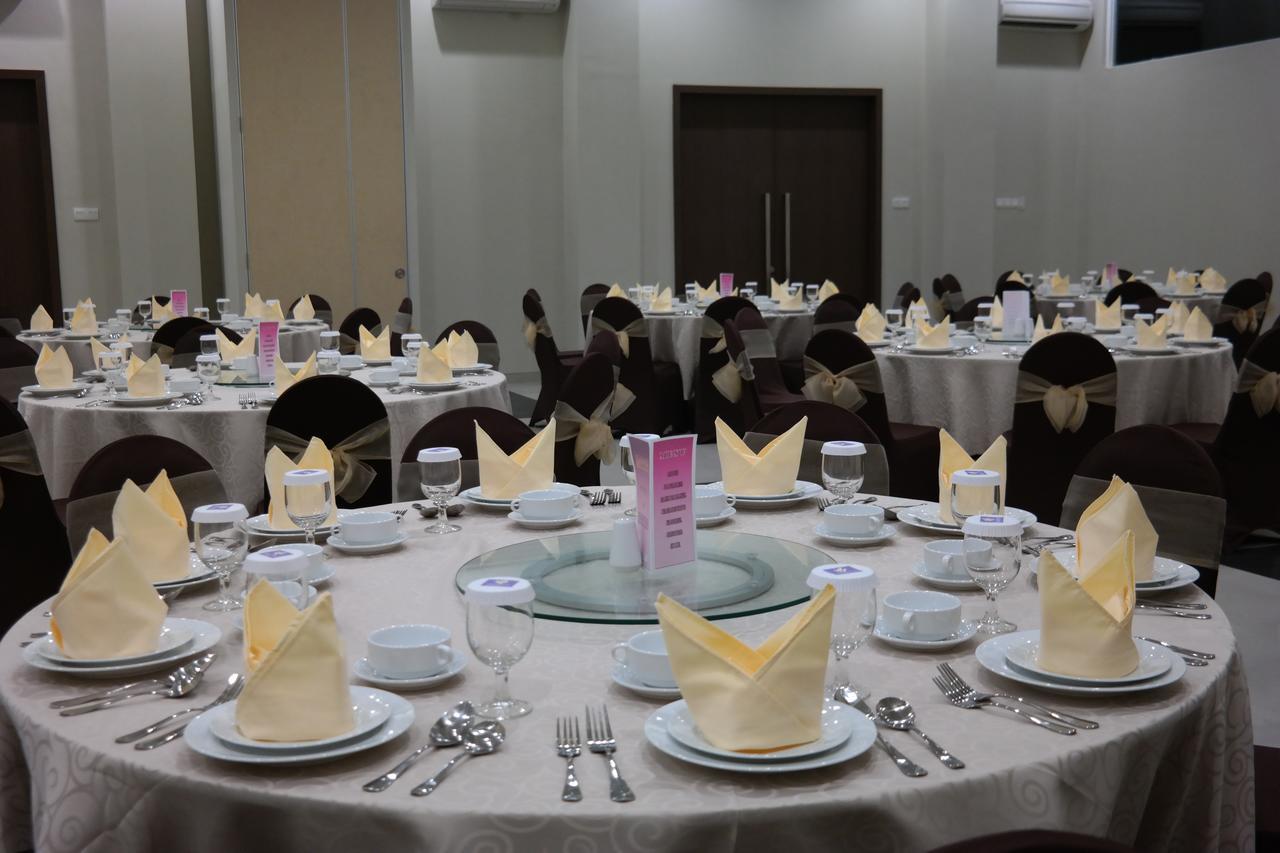 Demak Amantis Hotel מראה חיצוני תמונה